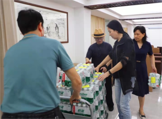 爱心企业行动 爱心企业行动