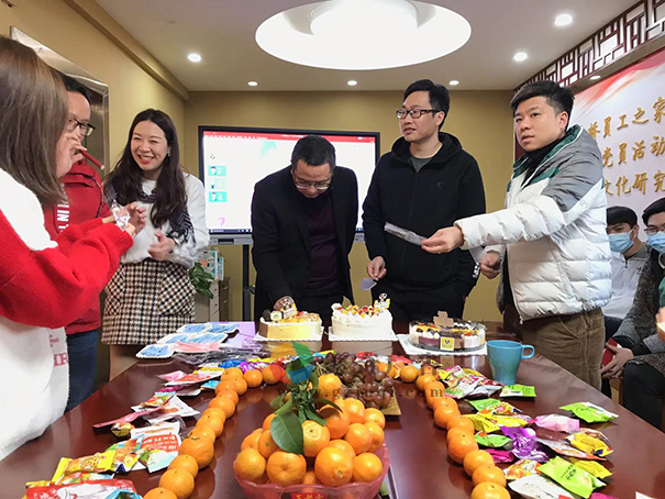 聚桥文创入职周年纪念活动 聚桥文创入职周年纪念活动